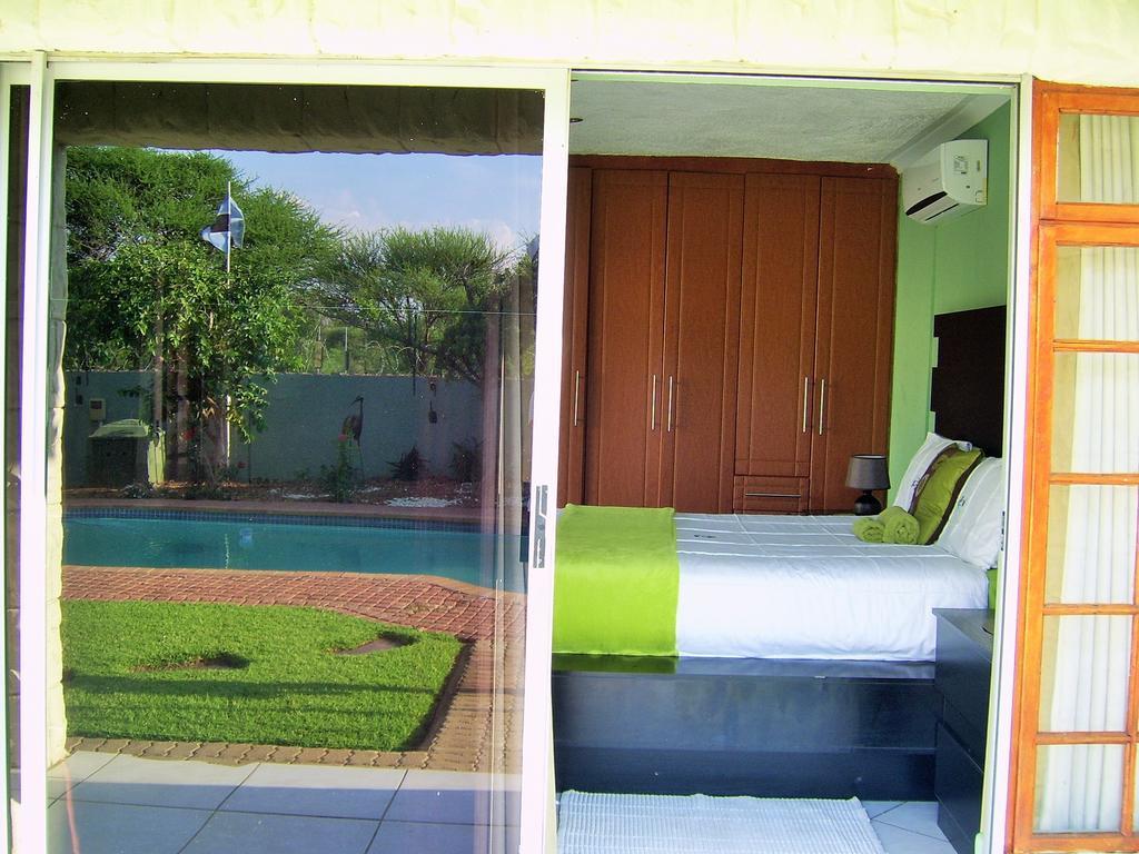 Berry Bliss Guest House กาโบโรเน ภายนอก รูปภาพ