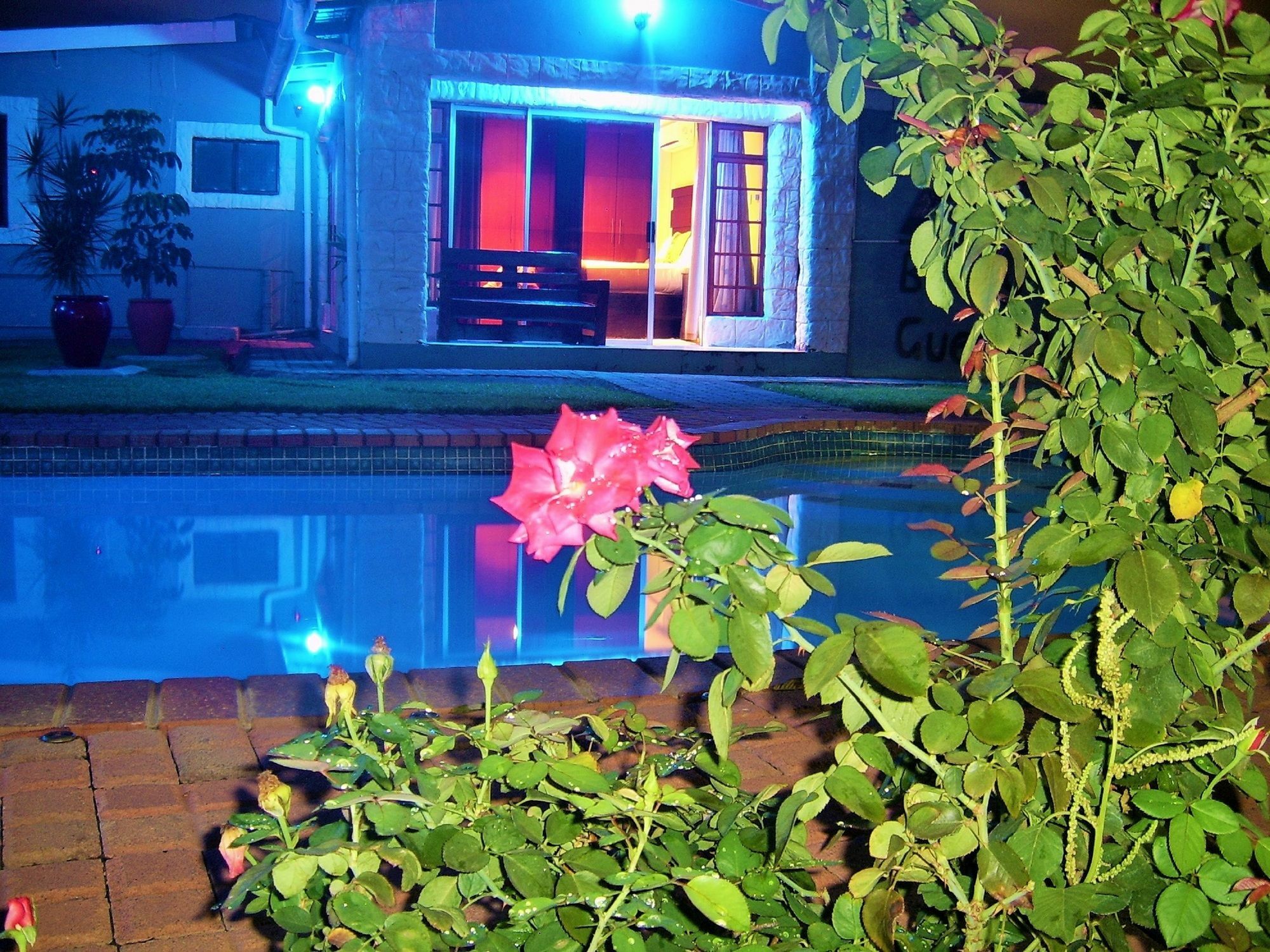 Berry Bliss Guest House กาโบโรเน ภายนอก รูปภาพ