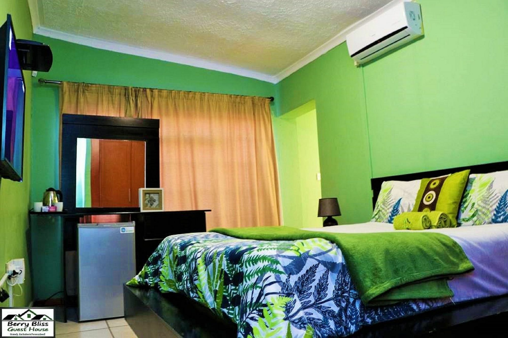 Berry Bliss Guest House กาโบโรเน ภายนอก รูปภาพ